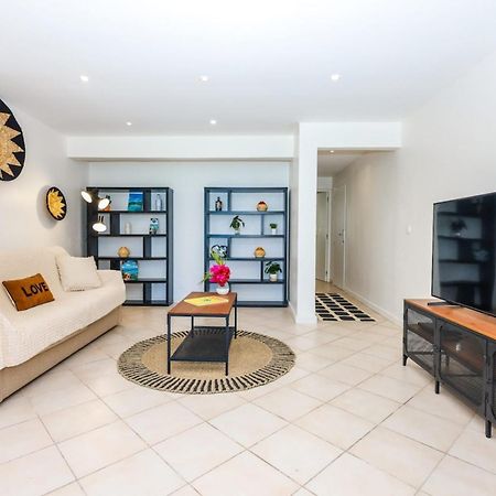 Watalibi - Beachfront Apartment Grand-Case ภายนอก รูปภาพ