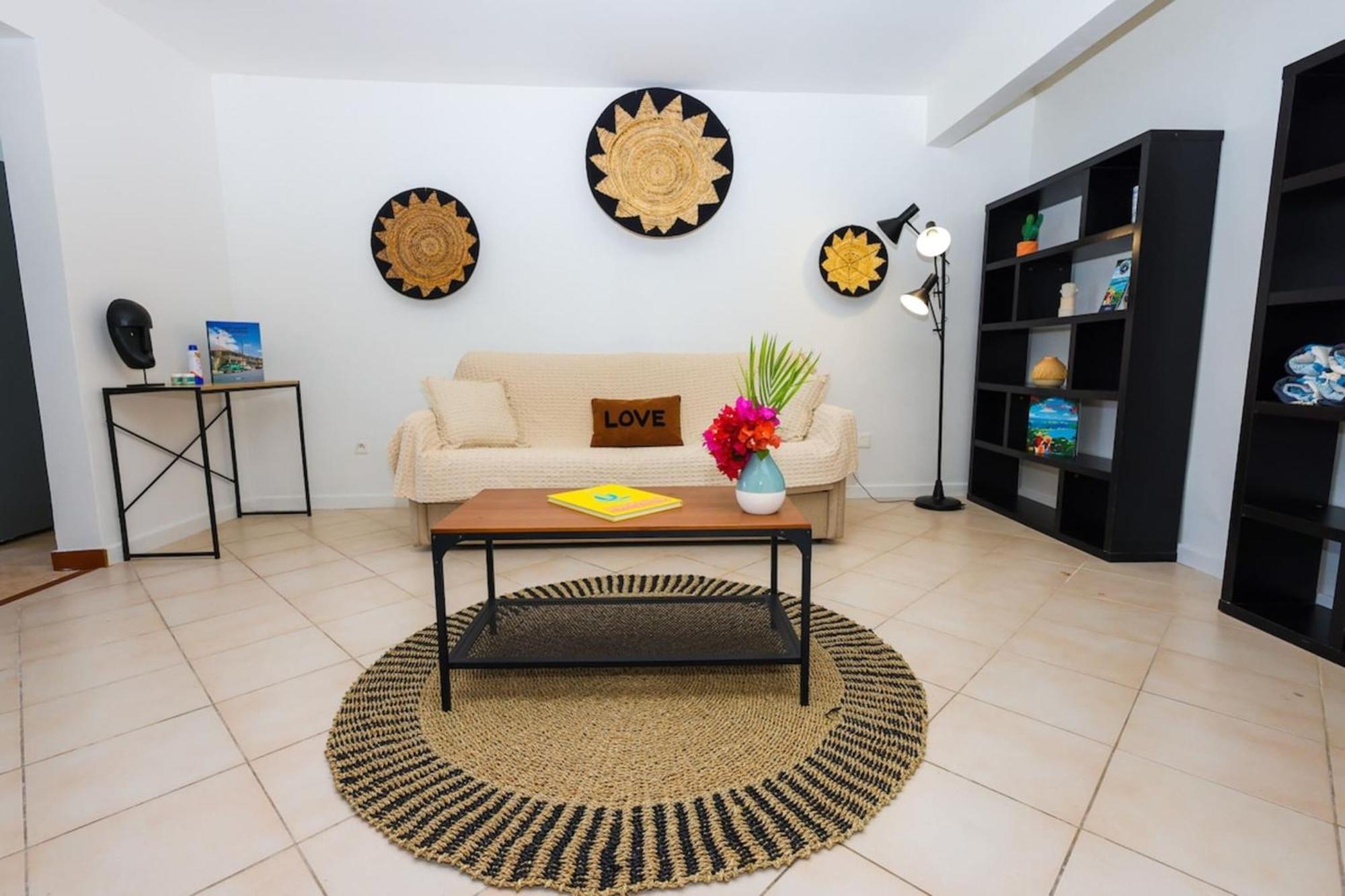 Watalibi - Beachfront Apartment Grand-Case ภายนอก รูปภาพ