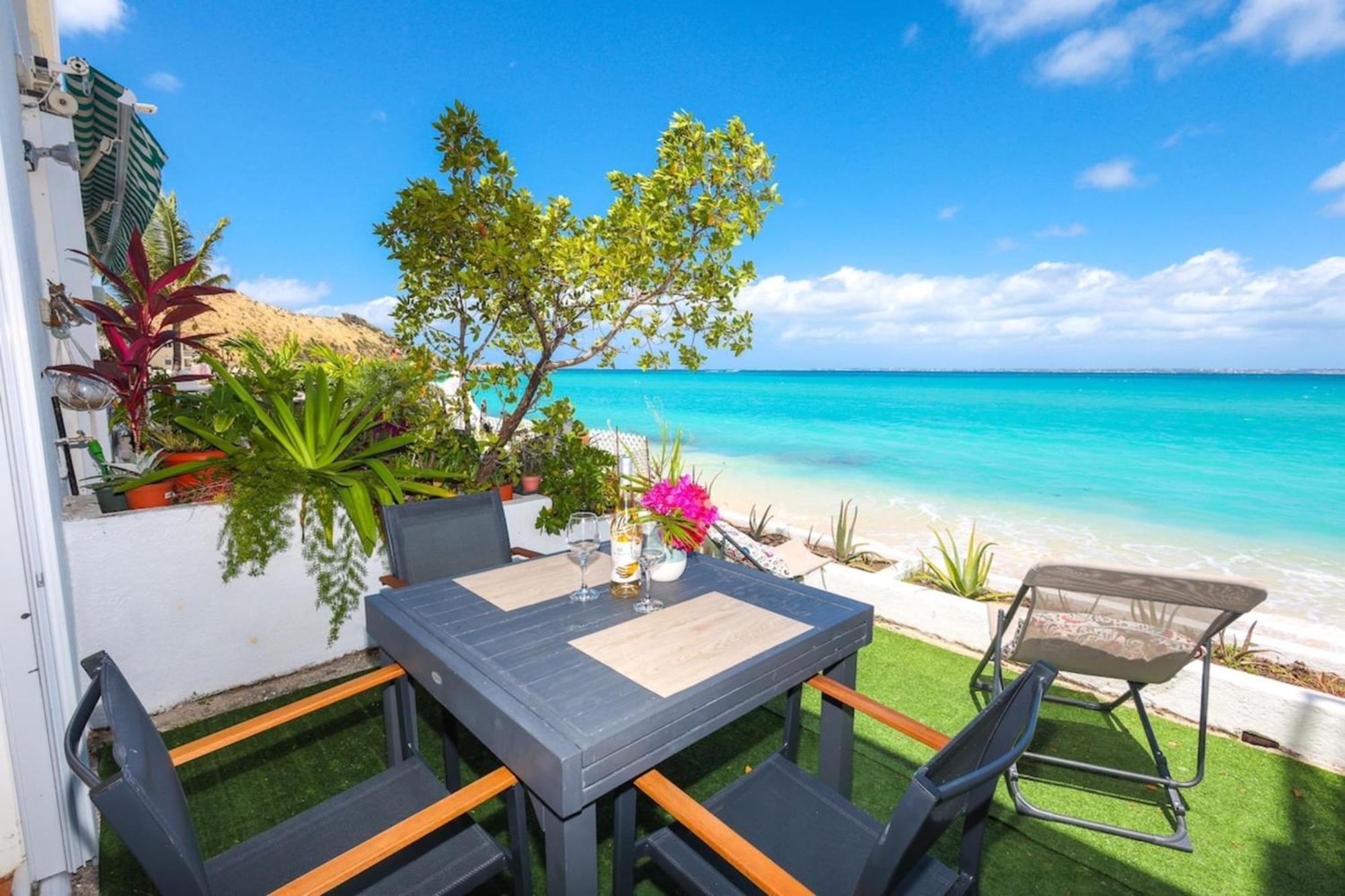 Watalibi - Beachfront Apartment Grand-Case ภายนอก รูปภาพ