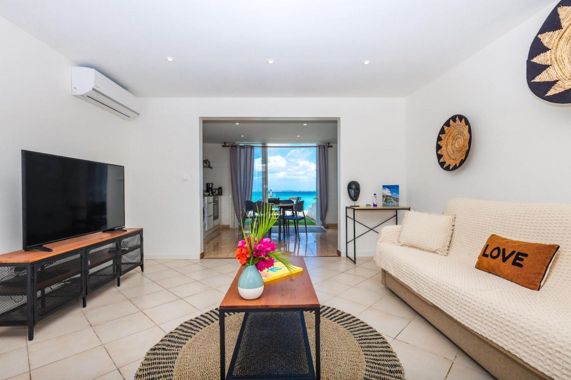 Watalibi - Beachfront Apartment Grand-Case ภายนอก รูปภาพ