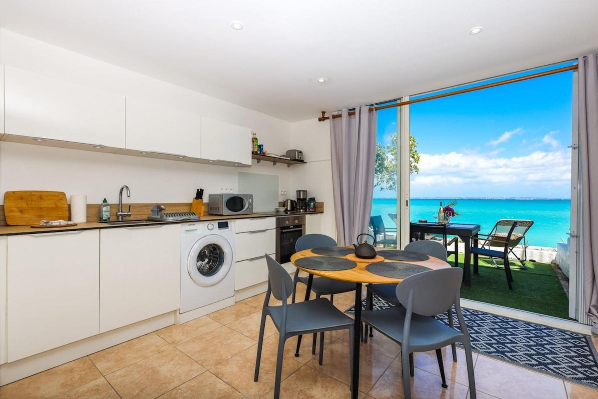 Watalibi - Beachfront Apartment Grand-Case ภายนอก รูปภาพ