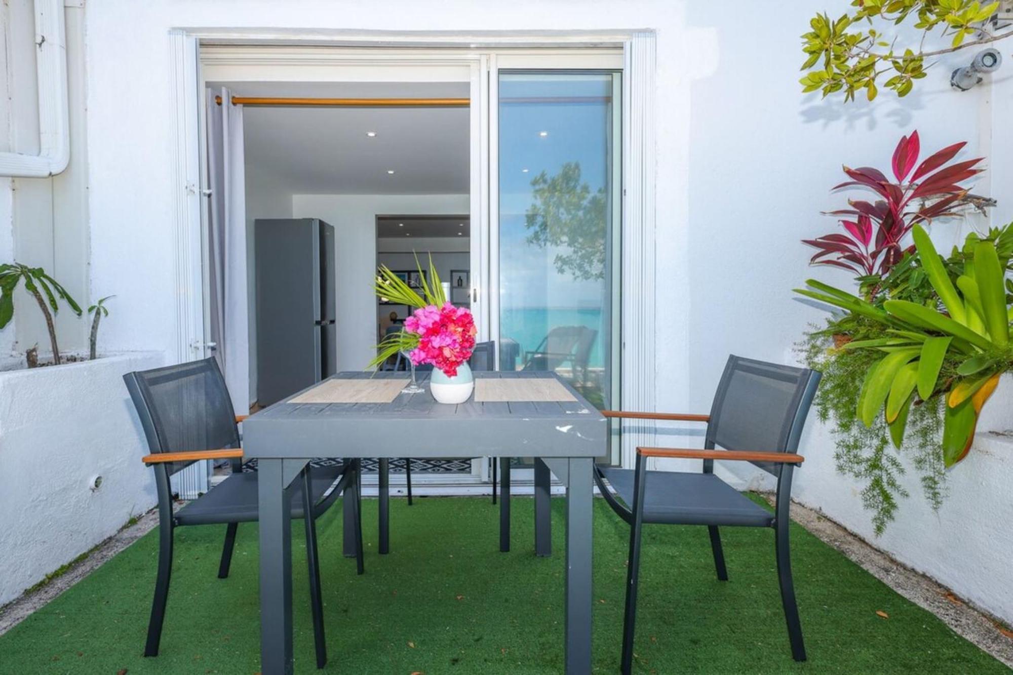 Watalibi - Beachfront Apartment Grand-Case ภายนอก รูปภาพ
